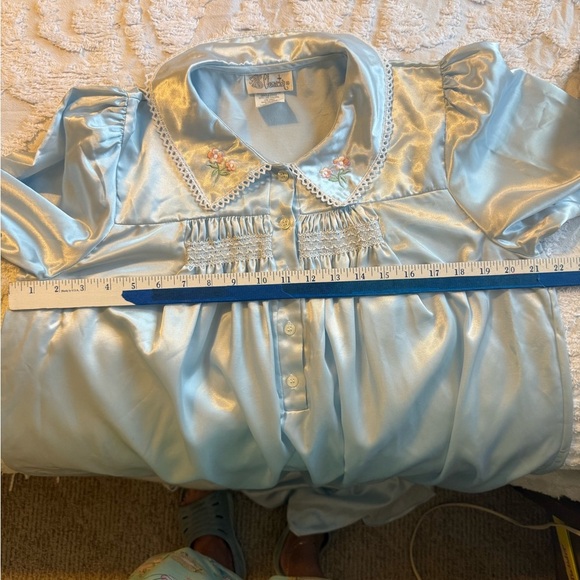 Vintage Elegant Blue Women's Nightgown by Character NWT size M - Picture 10 of 11